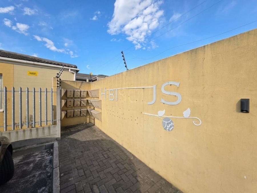 2 Bedroom Property for Sale in Sunset Glen Western Cape